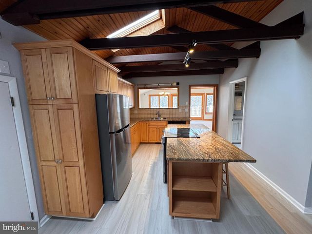 2427 GRUBB RD, Wilmington, DE 19810