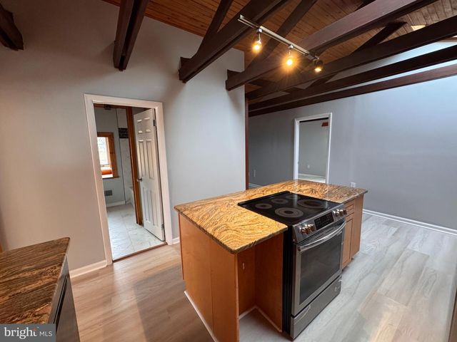 2427 GRUBB RD, Wilmington, DE 19810