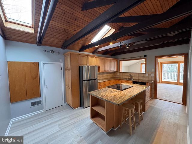 2427 GRUBB RD, Wilmington, DE 19810