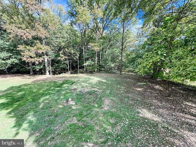 2427 GRUBB RD, Wilmington, DE 19810