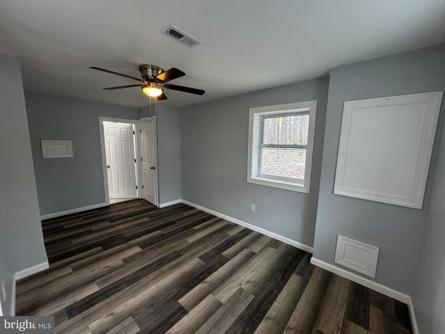 2427 GRUBB RD, Wilmington, DE 19810