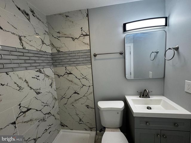 2427 GRUBB RD, Wilmington, DE 19810