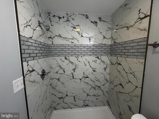 2427 GRUBB RD, Wilmington, DE 19810