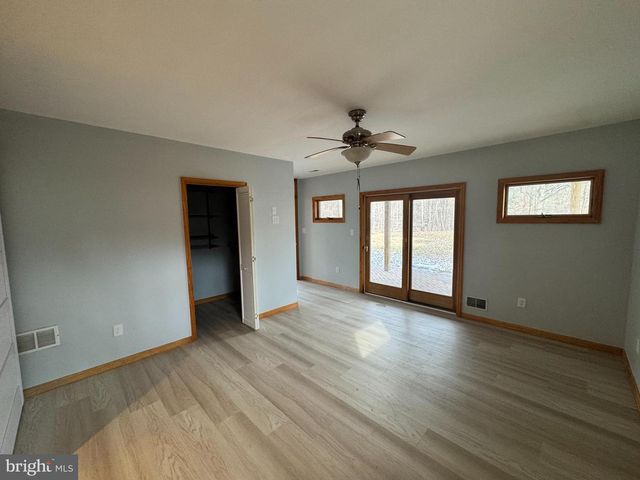 2427 GRUBB RD, Wilmington, DE 19810