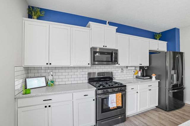 244 Carrowmoore Drive, Pickerington, OH 43147