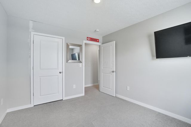 244 Carrowmoore Drive, Pickerington, OH 43147