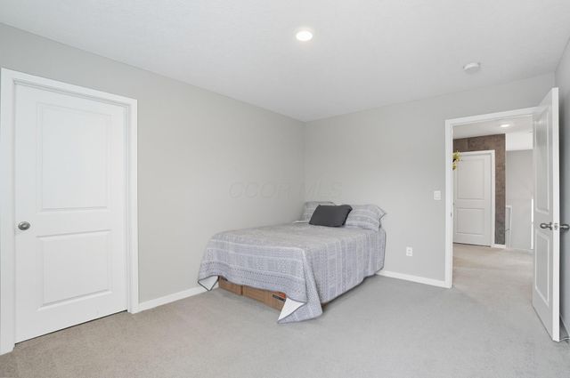 244 Carrowmoore Drive, Pickerington, OH 43147