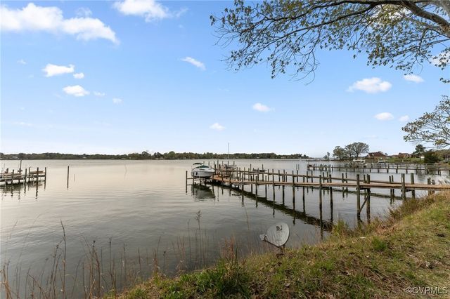 167 Grandview Landing, Coles Point, VA 22469