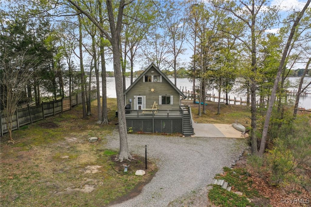 167 Grandview Landing, Coles Point, VA 22469