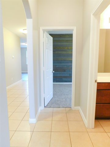 101 Kincaid Drive, Sanger, TX 76266