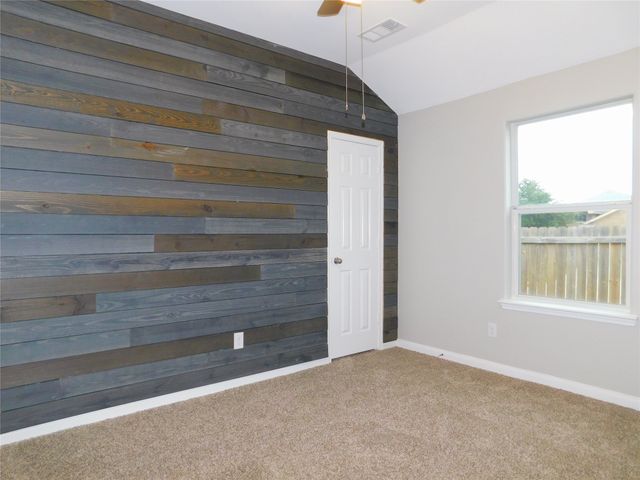101 Kincaid Drive, Sanger, TX 76266