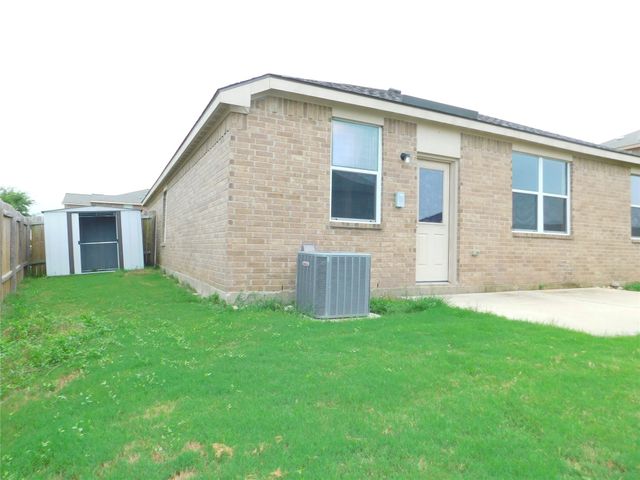 101 Kincaid Drive, Sanger, TX 76266