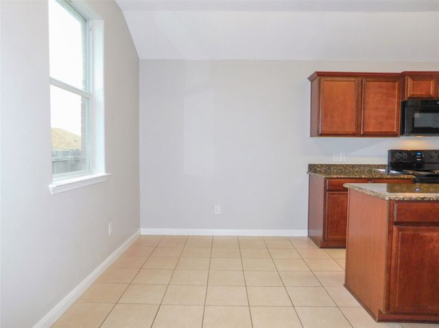 101 Kincaid Drive, Sanger, TX 76266