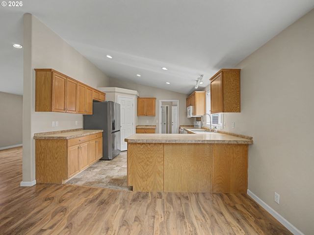 28380 Se SPRING St, Boring, OR 97009