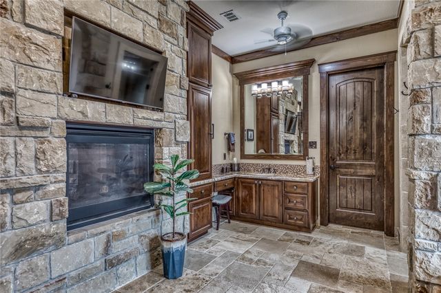 1851 Deer Park Drive, College Station, TX 77845