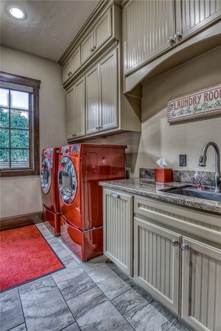 1851 Deer Park Drive, College Station, TX 77845