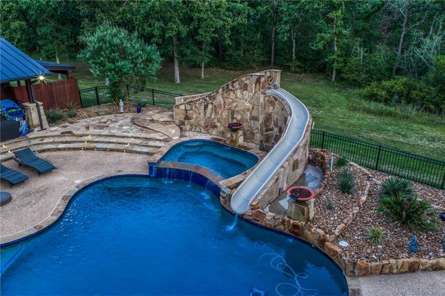1851 Deer Park Drive, College Station, TX 77845