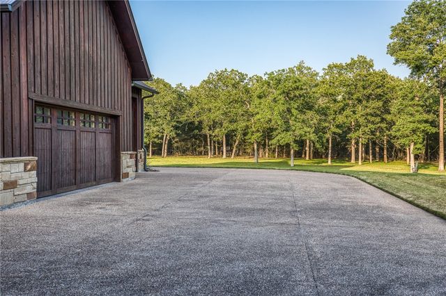 1851 Deer Park Drive, College Station, TX 77845