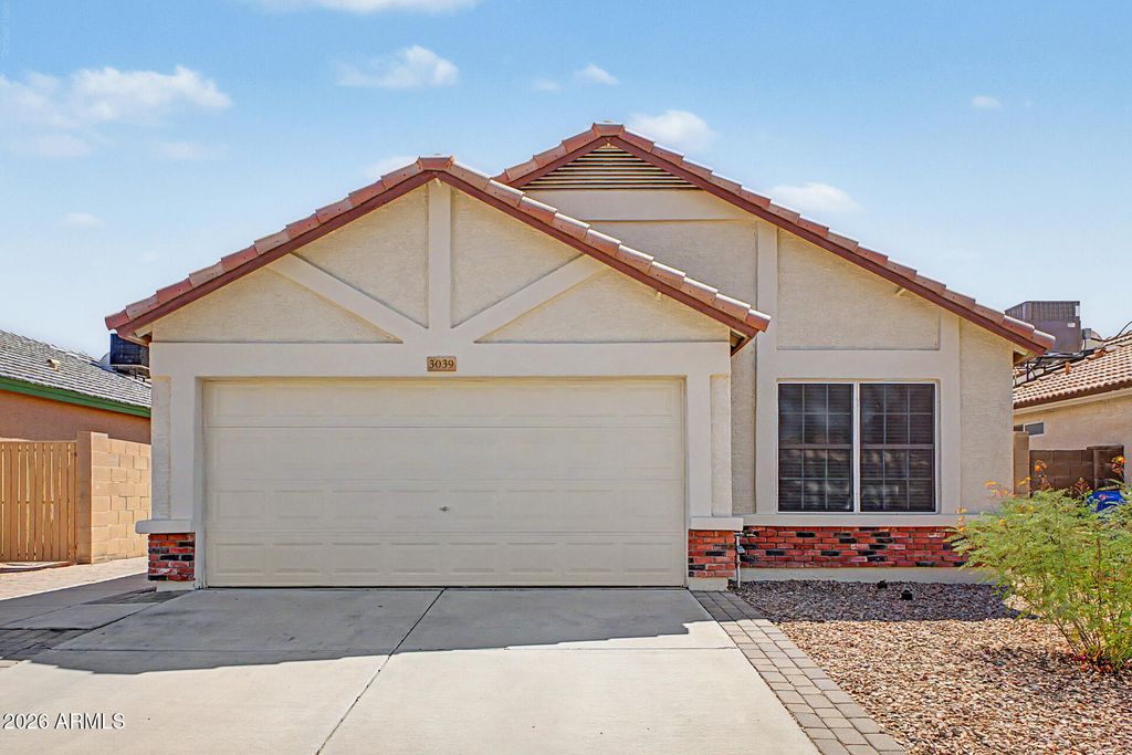 3039 W MATTHEW Drive, Phoenix, AZ 85027 — exterior