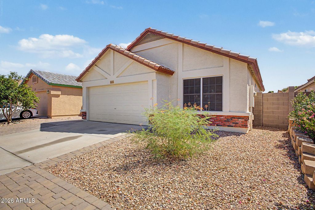 3039 W MATTHEW Drive, Phoenix, AZ 85027 — photo 2