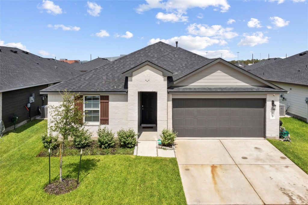 7510 Carson Court, Rosharon, TX 77583