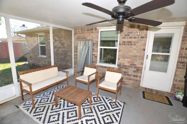 10044 Centre St, Pensacola, FL 32506