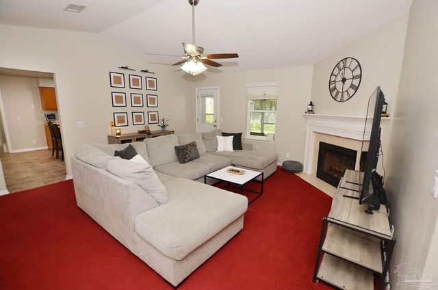 10044 Centre St, Pensacola, FL 32506