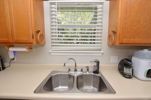 10044 Centre St, Pensacola, FL 32506