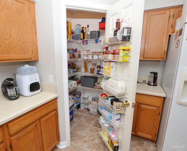 10044 Centre St, Pensacola, FL 32506