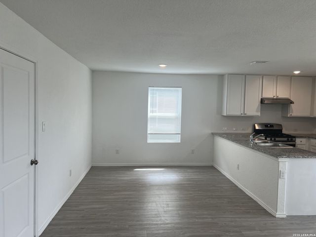 6606 Willow Lndg, Converse, TX 78109