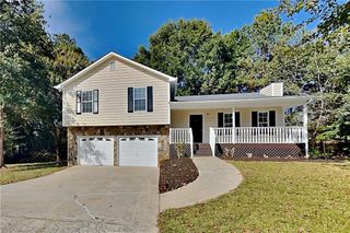112 Brentwood Court, Dallas, GA 30132