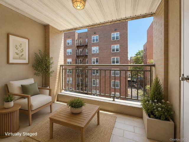 140-75 Ash Avenue 4B, Flushing, NY 11355