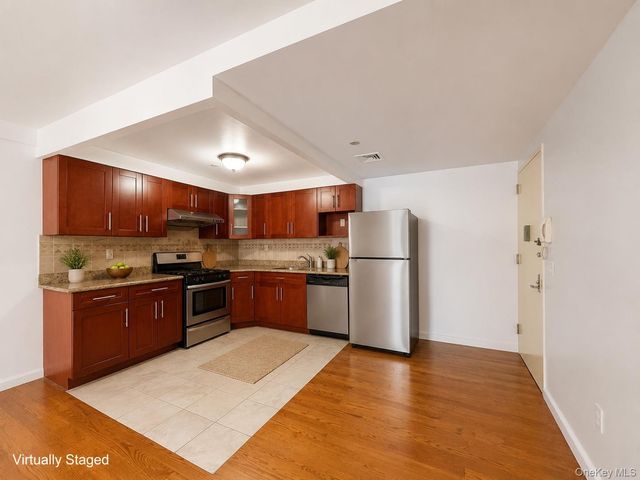 140-75 Ash Avenue 4B, Flushing, NY 11355