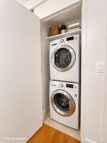 140-75 Ash Avenue 4B, Flushing, NY 11355