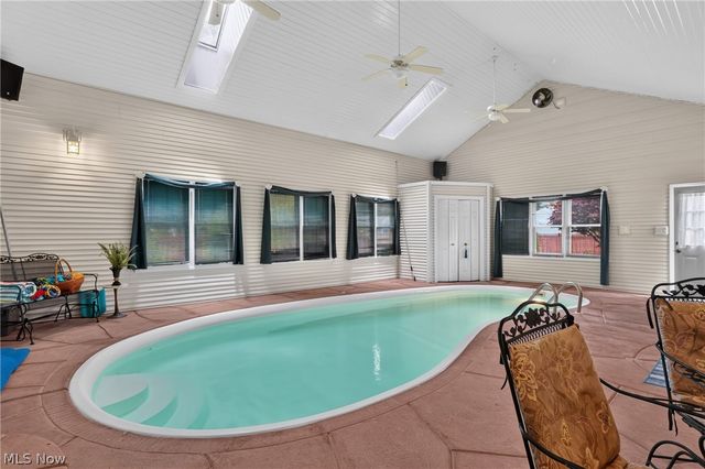 12 Lake Breeze Drive, Conneaut, OH 44030