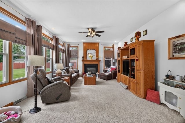 12 Lake Breeze Drive, Conneaut, OH 44030