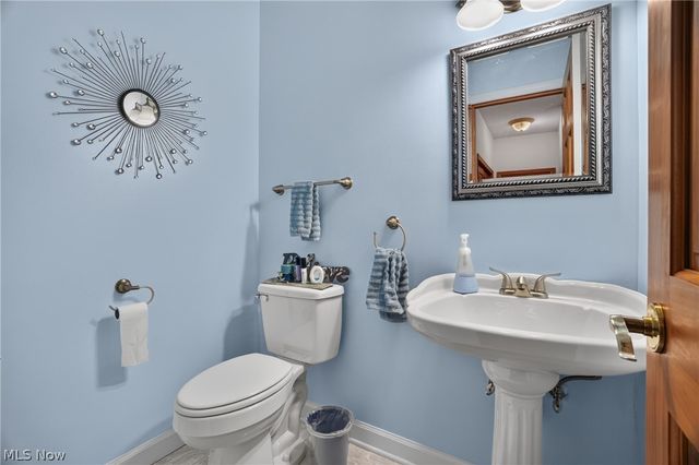 12 Lake Breeze Drive, Conneaut, OH 44030