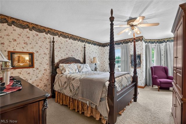 12 Lake Breeze Drive, Conneaut, OH 44030