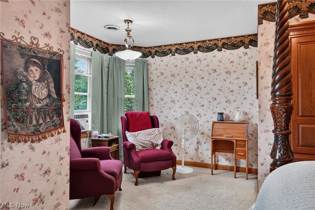 12 Lake Breeze Drive, Conneaut, OH 44030