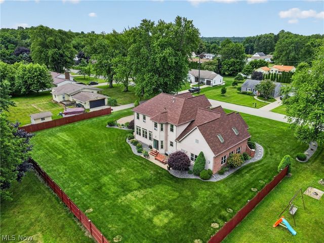 12 Lake Breeze Drive, Conneaut, OH 44030
