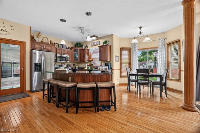 12 Lake Breeze Drive, Conneaut, OH 44030