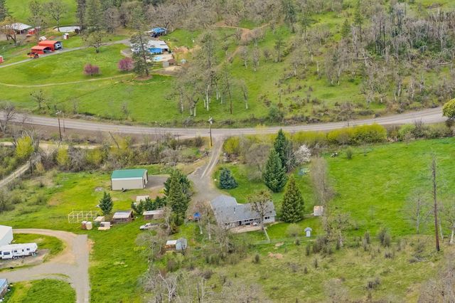5498 Butte Falls Highway, Eagle Point, OR 97524
