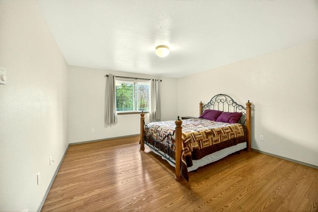 5498 Butte Falls Highway, Eagle Point, OR 97524