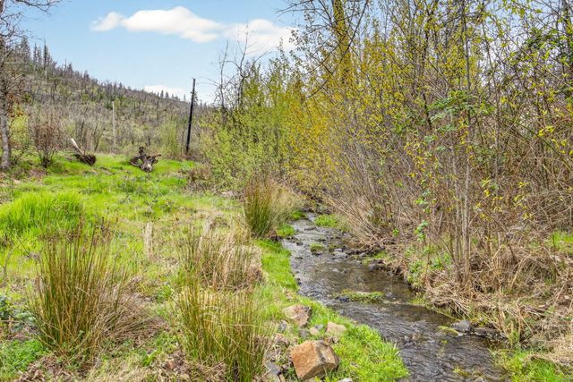 5498 Butte Falls Highway, Eagle Point, OR 97524