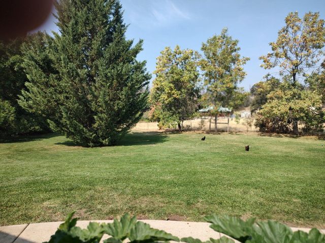 5498 Butte Falls Highway, Eagle Point, OR 97524