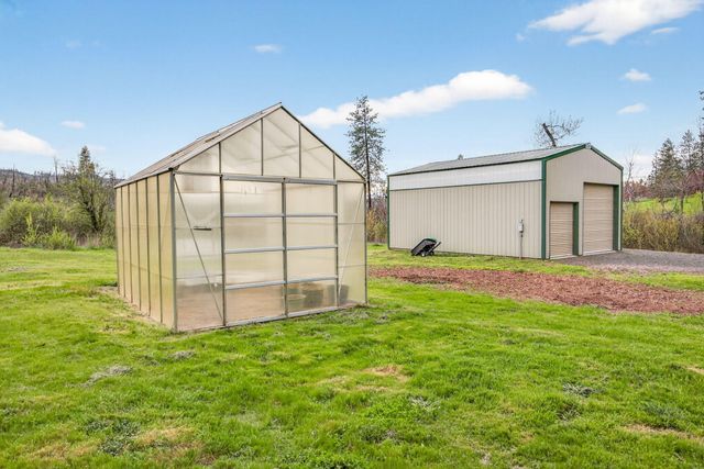 5498 Butte Falls Highway, Eagle Point, OR 97524