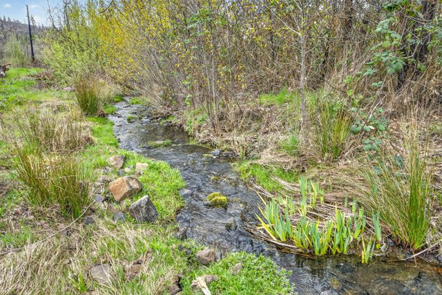 5498 Butte Falls Highway, Eagle Point, OR 97524