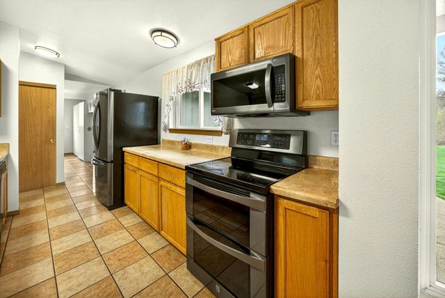 5498 Butte Falls Highway, Eagle Point, OR 97524