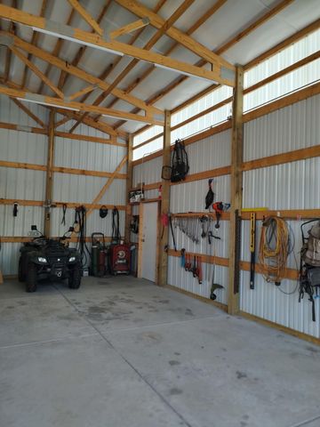 5498 Butte Falls Highway, Eagle Point, OR 97524