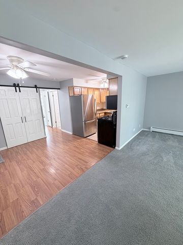 7005 99th Street 2W, Chicago Ridge, IL 60415